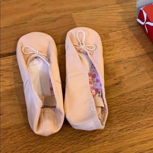 Daisy ballet shoes